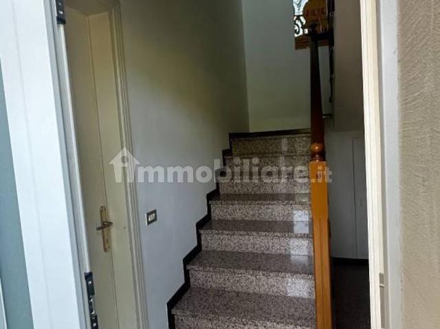 Villa Indipendente in affitto a Arquà Petrarca, Veneto