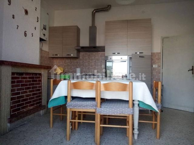 Villa Indipendente in affitto a Avezzano, Abruzzo