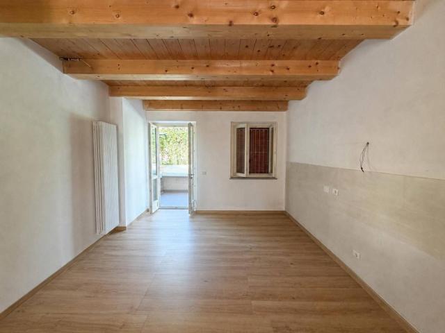 Villa Indipendente in affitto a Piemonte, Asti
