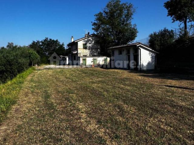Villa Indipendente in affitto a Marche, Fermo