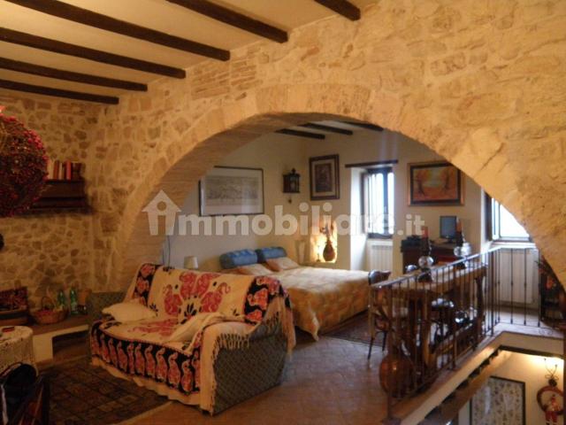 Villa Indipendente in affitto a Amelia, Umbria