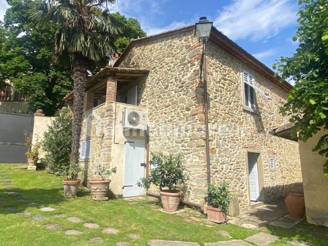 Villa Indipendente in affitto a Giovi, Palazzo Del Pero