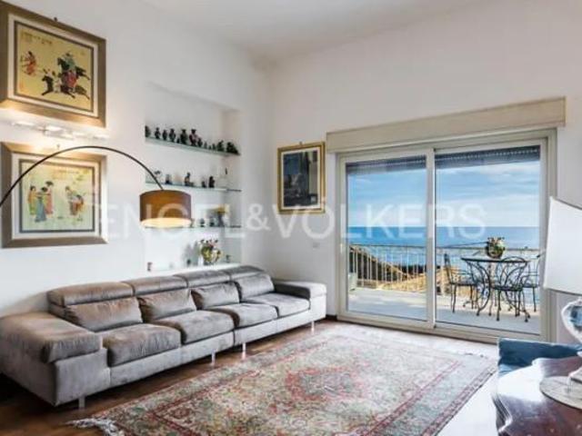 Casa in vendita a Aci Castello, Sicilia