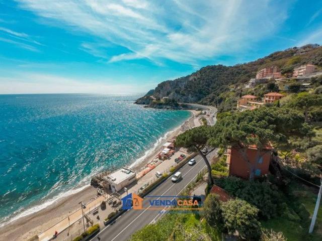 Casa in vendita a Custo, Bergeggi