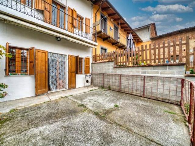 Casa in vendita a Piemonte, Asti