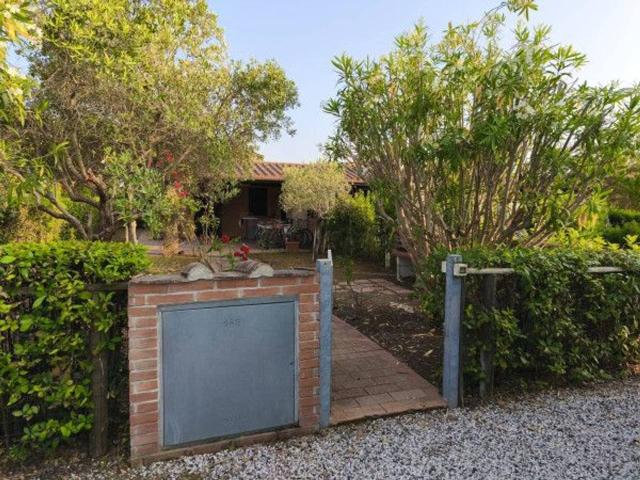 Casa in vendita a Cecina, Toscana