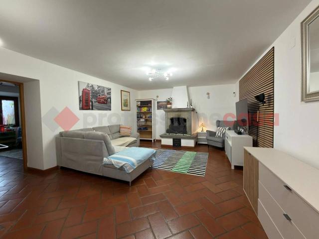 Casa in vendita a Civitella in Val di Chiana, Tegoleto