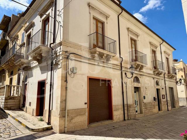 Casa in vendita a Comiso, Sicilia