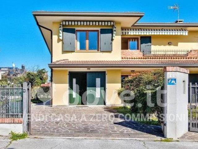 Casa in vendita a Carrara San Giorgio, Veneto
