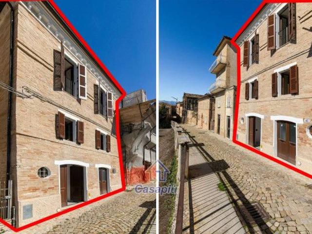 Casa in vendita a Marche, Fermo