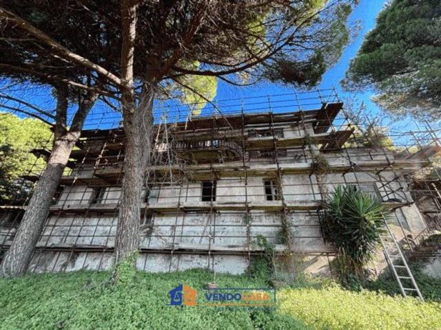Casa in vendita a Centro Ovest, Serra Riccò