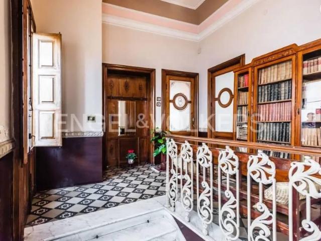Casa in vendita a Giarre, Sicilia