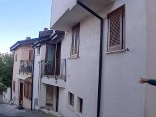 Casa in vendita a Cominio, L'Aquila