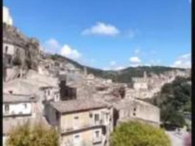 Casa in vendita a Ragusa Ibla, Ragusa