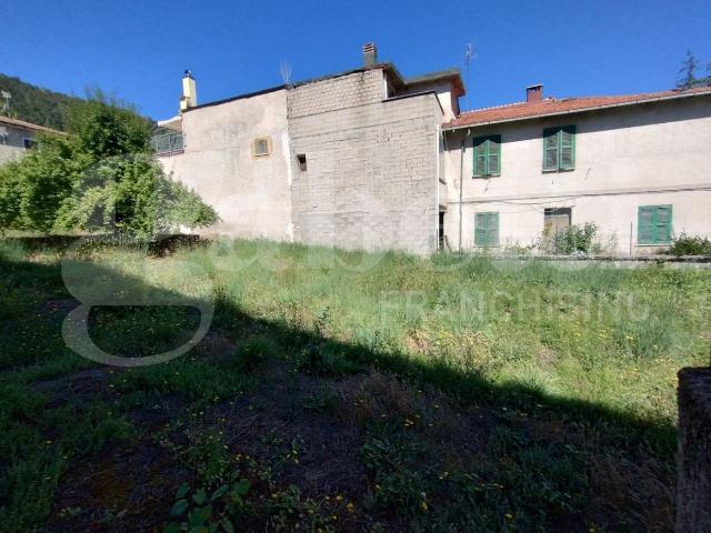 Casa in vendita a Tagliacozzo, Abruzzo