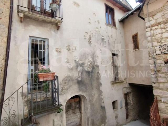 Casa in vendita a Tagliacozzo, Abruzzo