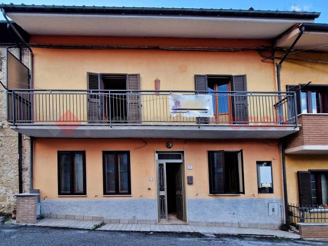 Casa in vendita a Tornimparte, Abruzzo