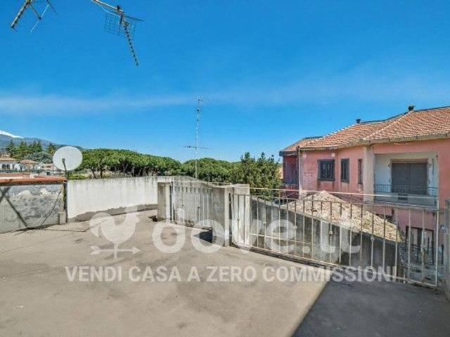 Casa in vendita a Trecastagni, Sicilia