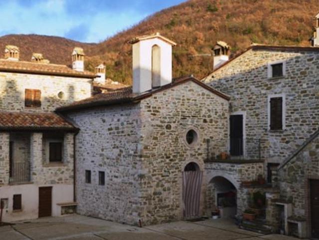 Casa in vendita a Valtopina, Umbria