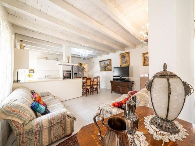 Villa Indipendente in affitto a Marzaglia, Modena