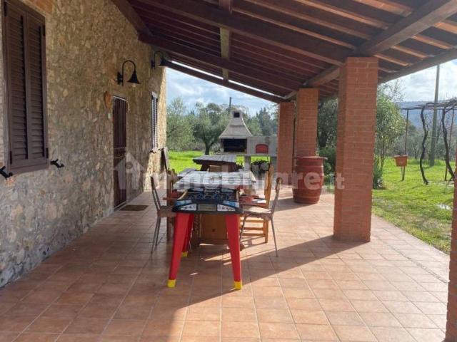 Villa Indipendente in affitto a Bivio Di Ravi, Toscana
