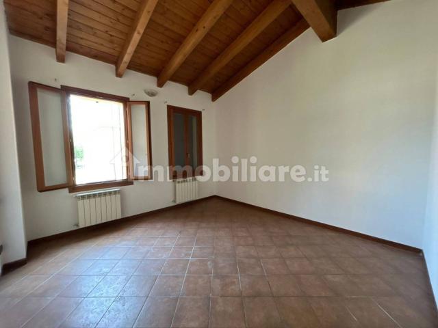 Villa Indipendente in affitto a Villaggio 1° maggio, Rimini