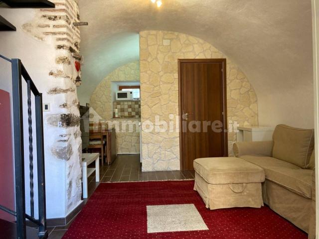 Villa Indipendente in affitto a Rocca Di Mezzo, Abruzzo