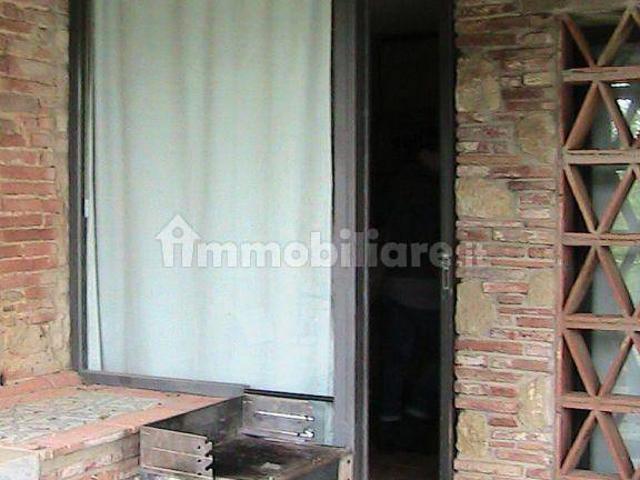 Villa Indipendente in affitto a Pontedera, Toscana
