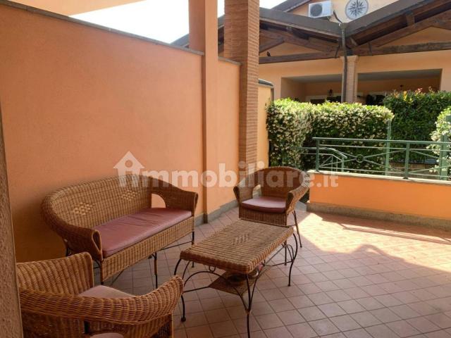 Villa Indipendente in affitto a Stagni di Ostia, Roma Capitale