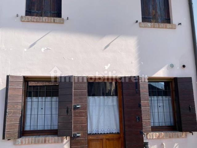 Villa Indipendente in affitto a Montagnana, Veneto