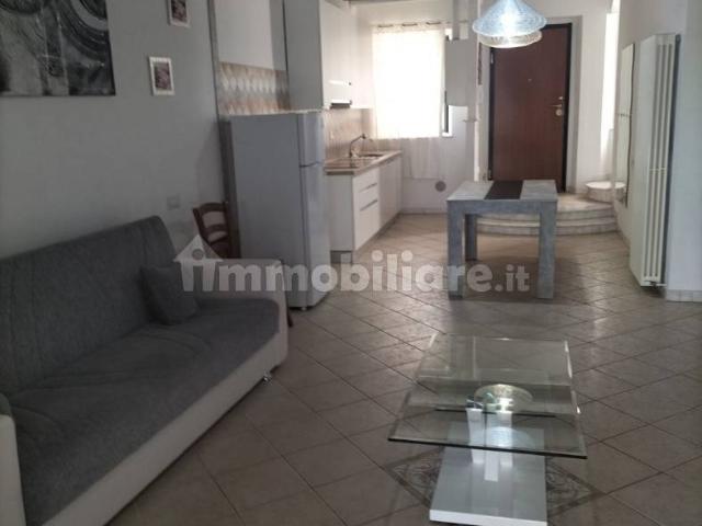 Villa Indipendente in affitto a Sant'Agostino, Marche