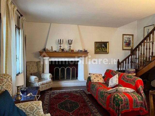 Villa Indipendente in affitto a Contrada Confini, Gallio