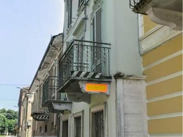 Villa Indipendente in affitto a Piemonte, Asti