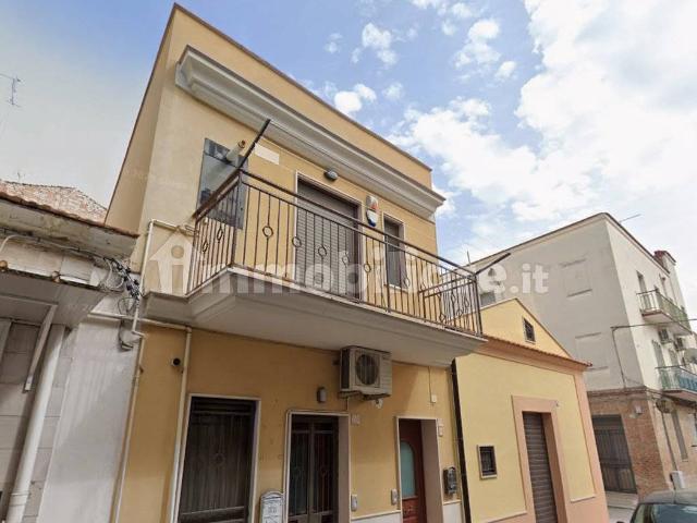 Villa Indipendente in affitto a Foggia