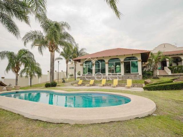 TERRAZA EN VENTA EN ACATLÁN DE JUAREZ, JALISCO