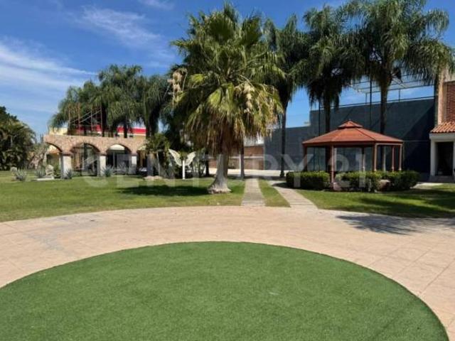 Terraza en Venta – Fraccionamiento Los Sauces