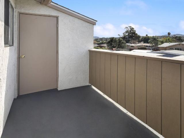 Apartment for rent in Lakeside