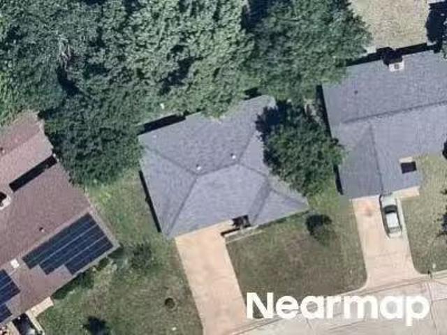 House for sale in Arlington