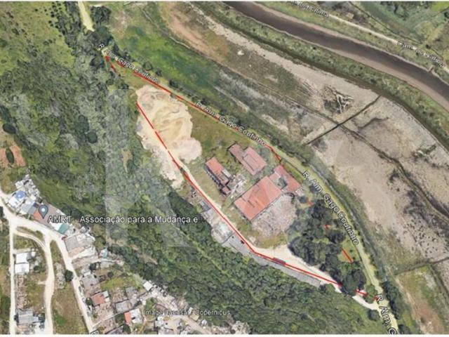 Terreno venda em Camarate, Quinta do Paraíso
