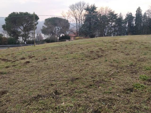 Terreno in vendita a Travedona, Travedona Monate