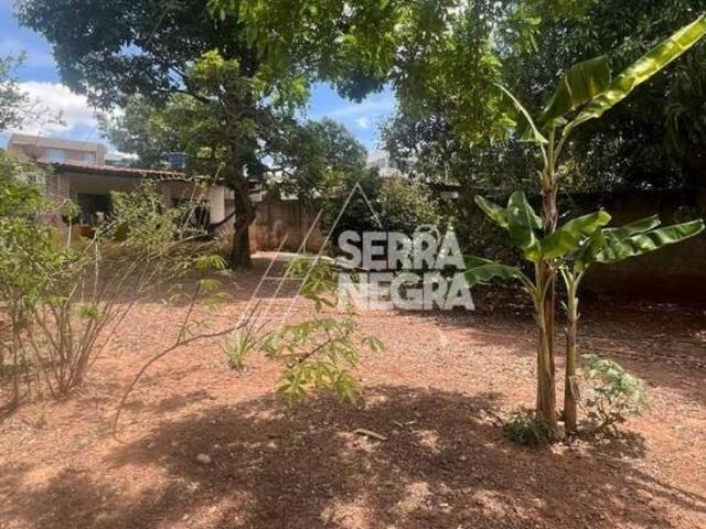 Terreno venda em Condomínio Oásis, Arniqueira