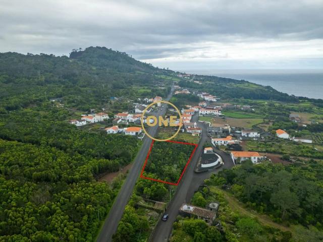 Terreno venda em Açores, Madalena