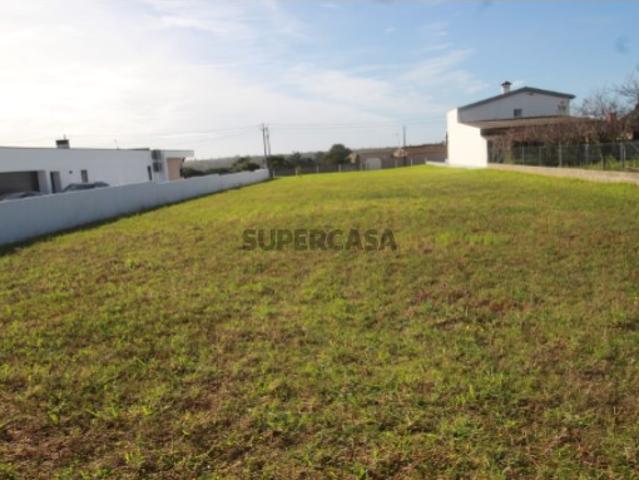 Terreno venda em Leiria