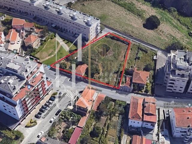 Terreno venda em Gondivai, Porto