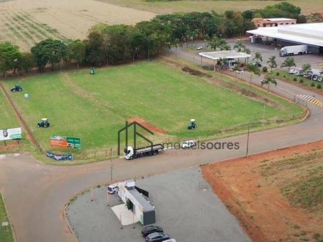 Terreno venda em Holambra, Centro