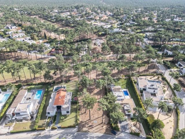Terreno venda em Herdade da Aroeira, Almada