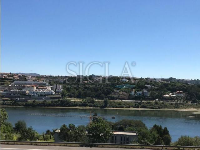 Terreno venda em Oliveira do Douro, Vila Nova De Gaia