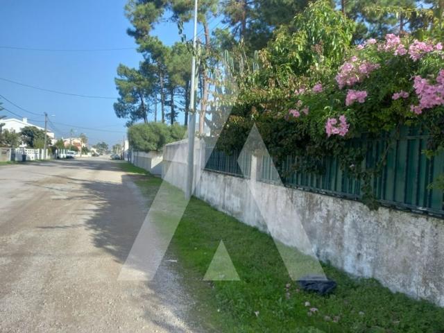 Terreno venda em Almada, Setúbal