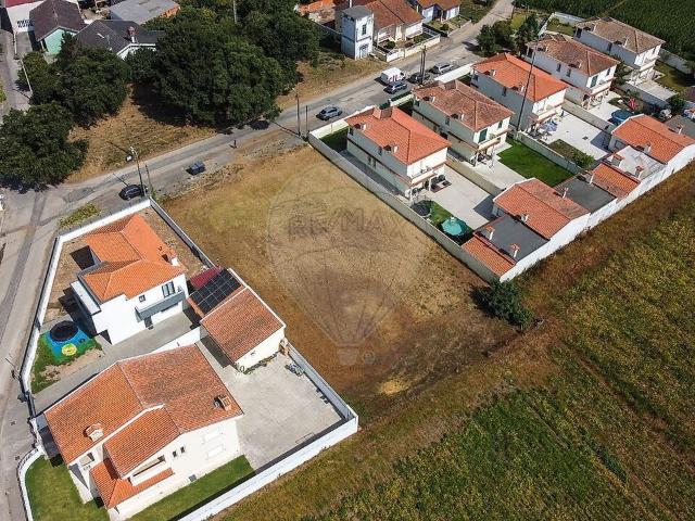 Terreno venda em Oliveirinha, Aveiro