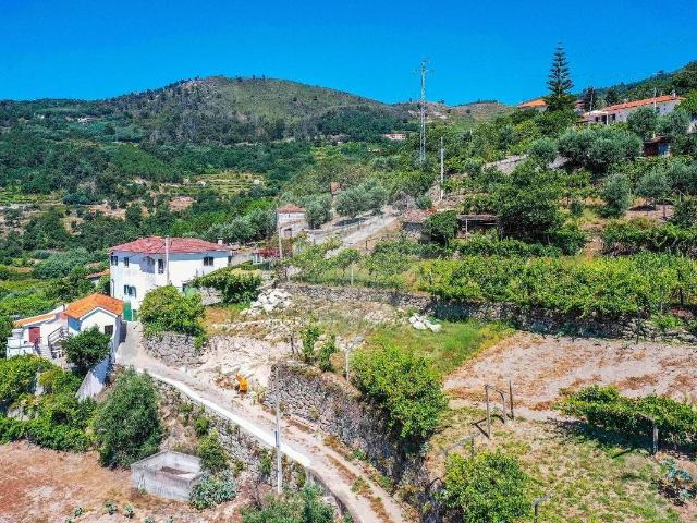 Terreno venda em Paredes de Cima, Baião